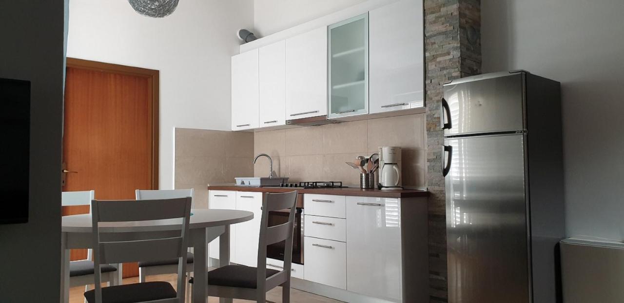 Apartments Ivanovski 拉布 外观 照片