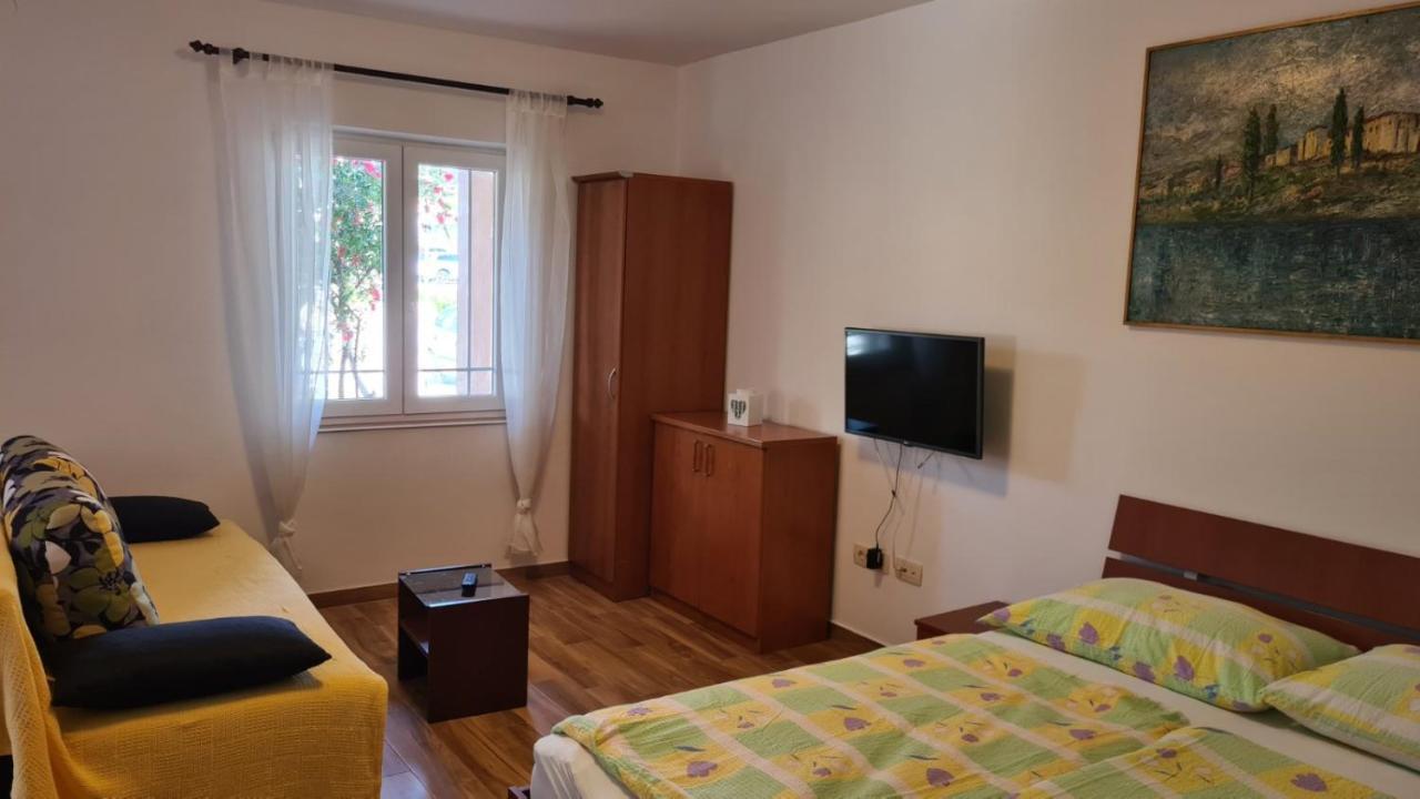 Apartments Ivanovski 拉布 外观 照片