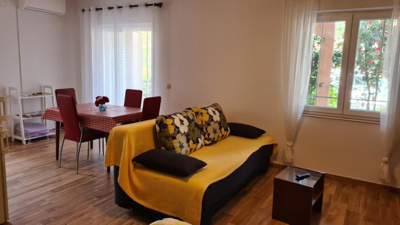 Apartments Ivanovski 拉布 外观 照片