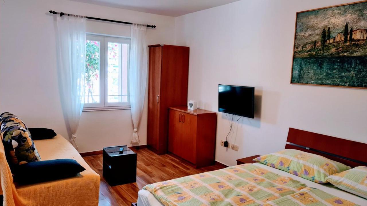 Apartments Ivanovski 拉布 外观 照片