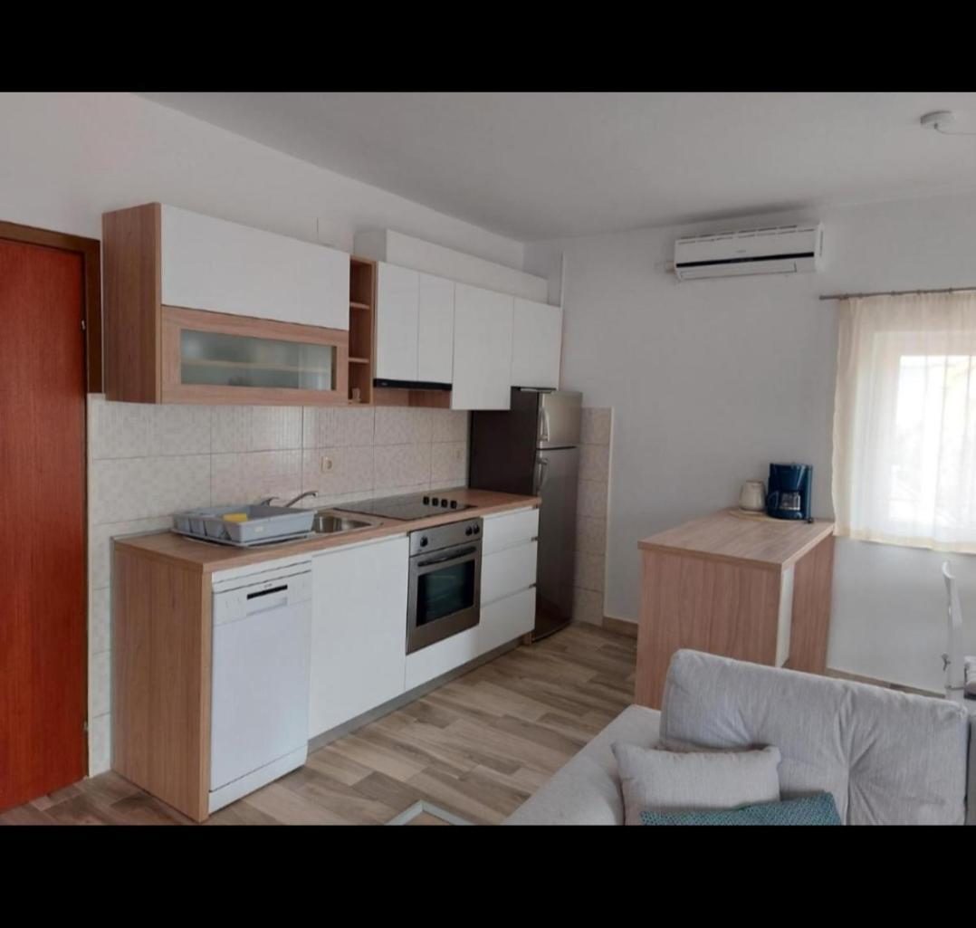 Apartments Ivanovski 拉布 外观 照片