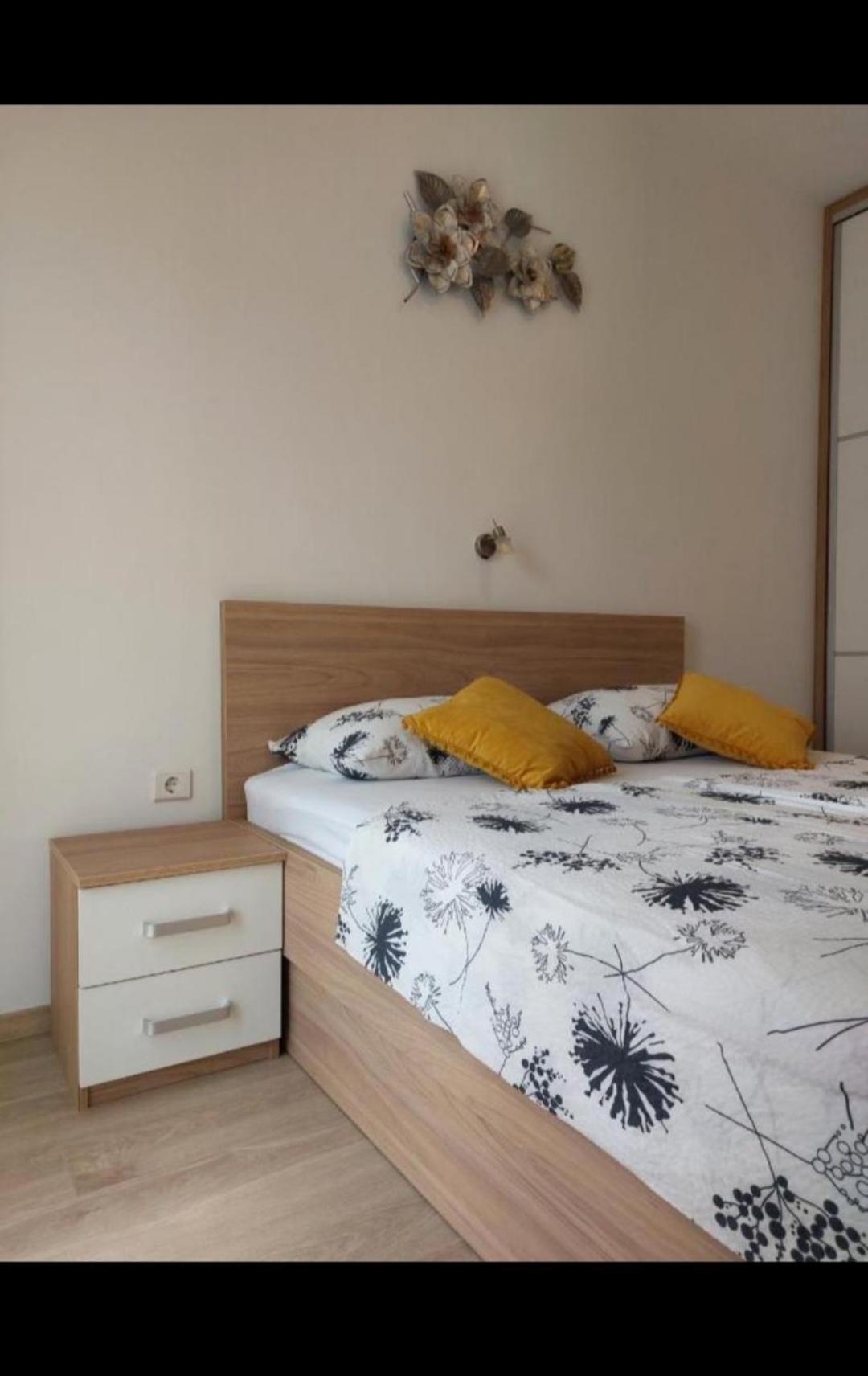 Apartments Ivanovski 拉布 外观 照片