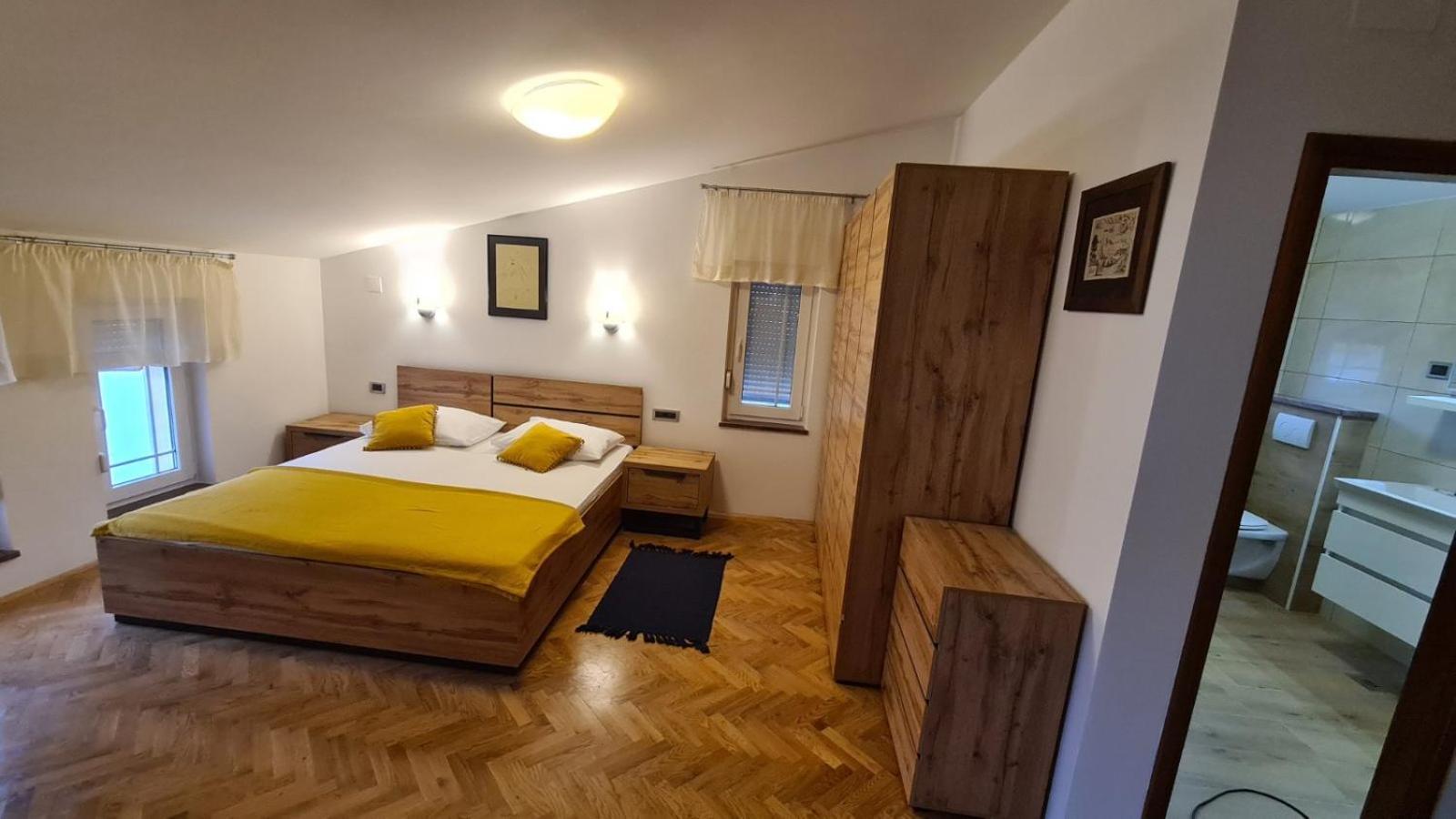 Apartments Ivanovski 拉布 外观 照片