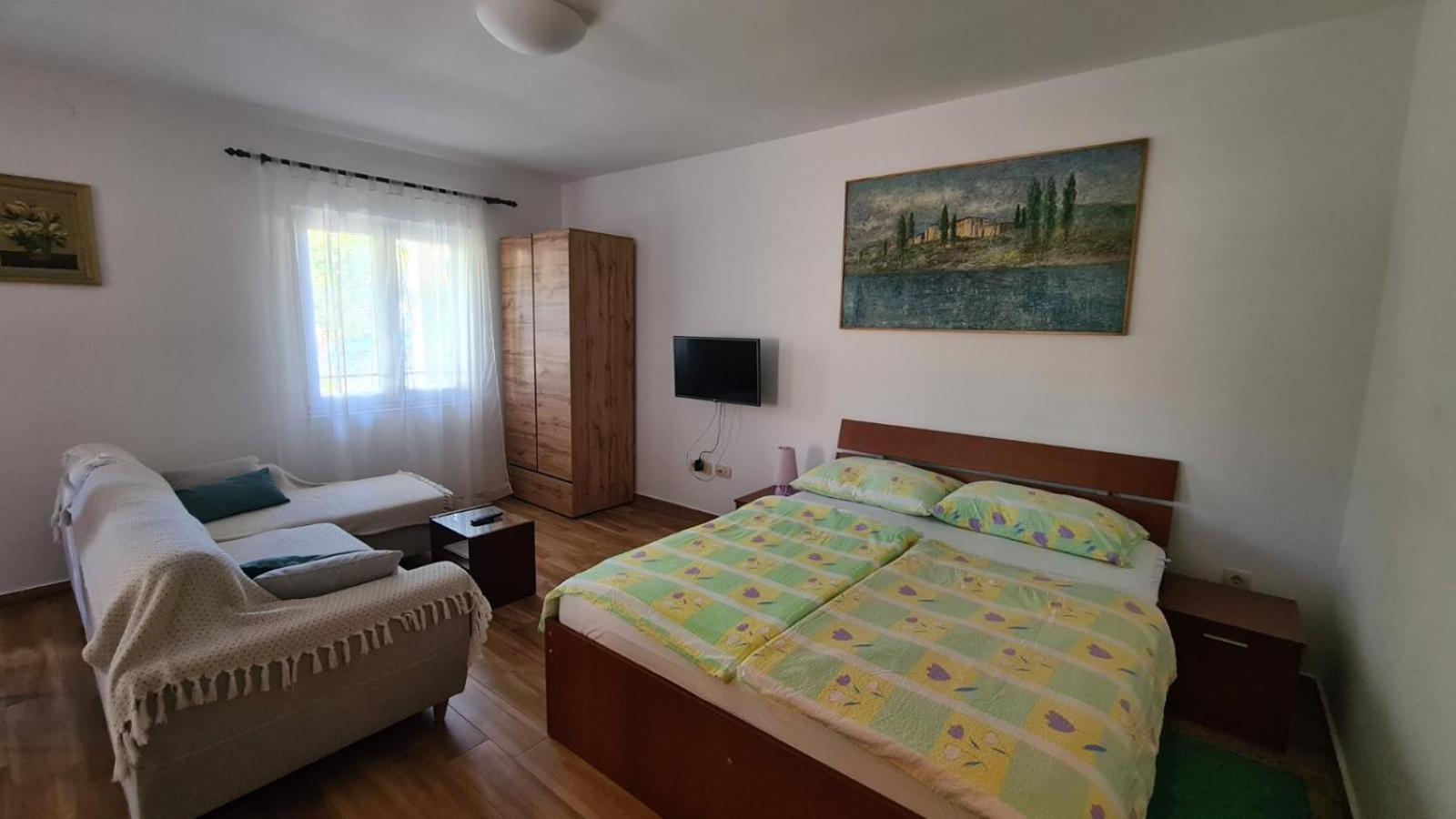 Apartments Ivanovski 拉布 外观 照片